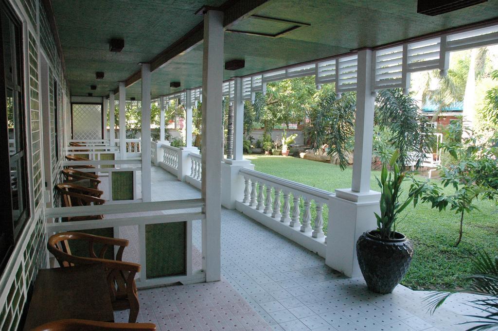 Emerald Land Hotel Mandalay Extérieur photo
