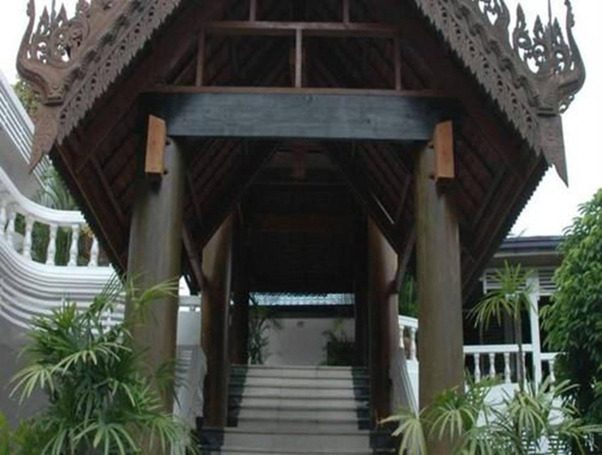 Emerald Land Hotel Mandalay Extérieur photo